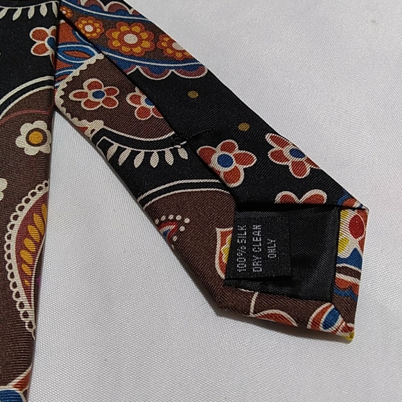 NWOT Vera Bradley Silk Tie - Picture 3 of 8